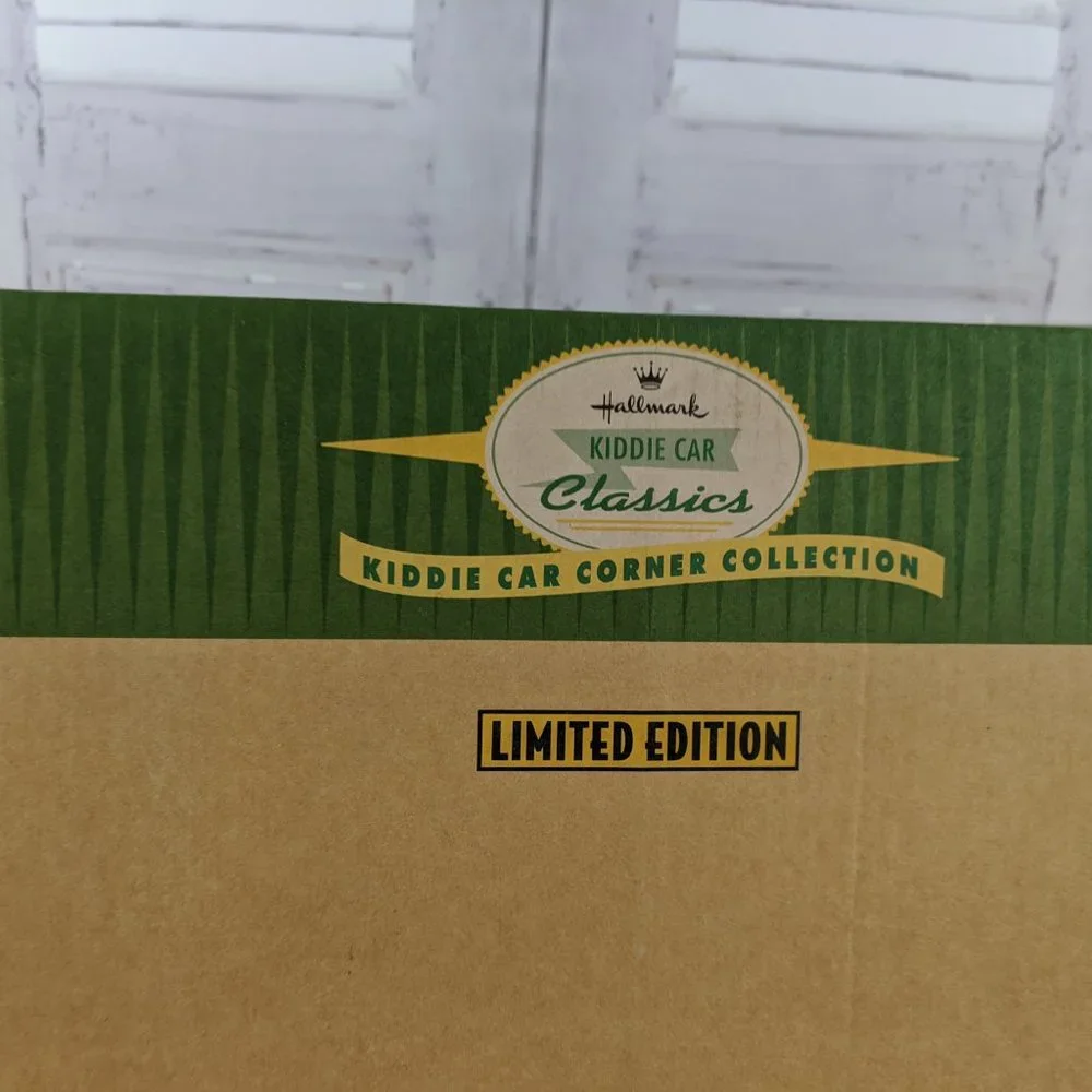 NIB‎ Hallmark Kiddie Car Classics Corner Collection
